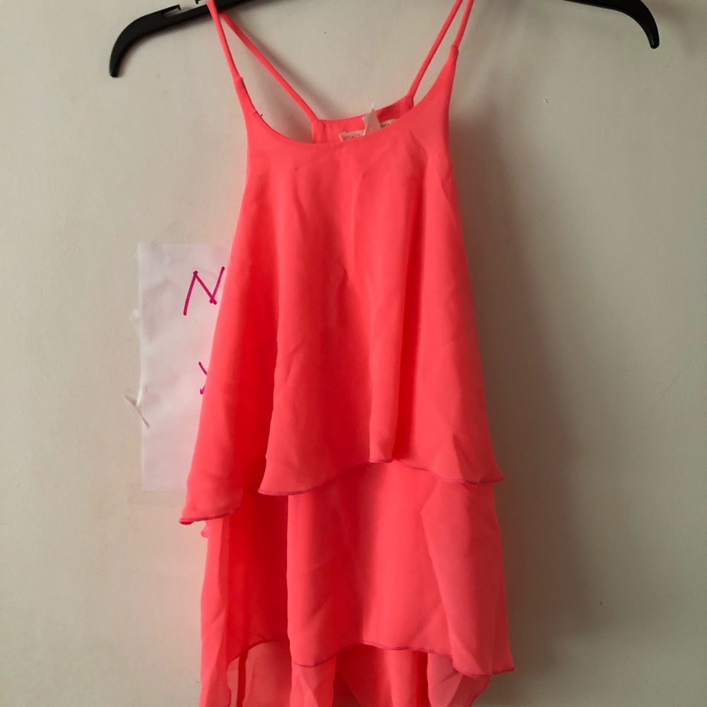 Hot pink agaci top with ruffles for summer